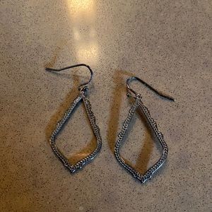 Kendra Scott Sophia Drop earrings